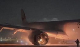 飞机坠机视频爆料最新版,飞机坠机现场惊心动魄视频曝光，细节披露令人震惊